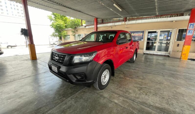 
NISSAN NP300 Doble cabina S con clima full									