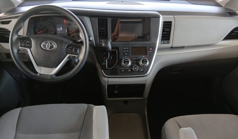 
TOYOTA Sienna CE 2015 AUT TELA full									