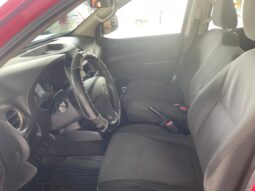 
NISSAN NP300 Doble cabina S con clima full									