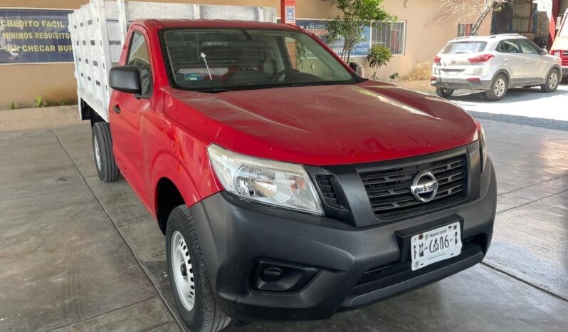
NISSAN NP300 Redilas  con clima full									