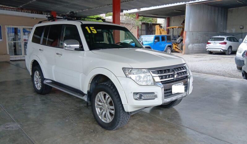 
MONTERO LIMITED 4X4(CON PALANCA) 2015 AUT PIEL full									