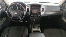 
MONTERO LIMITED 4X4(CON PALANCA) 2015 AUT PIEL full									