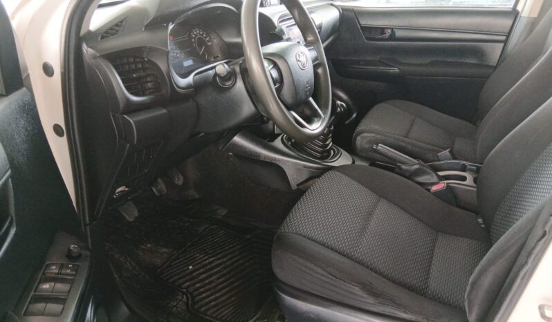 
HILUX SR 2019 STD DOBLE CABINA full									