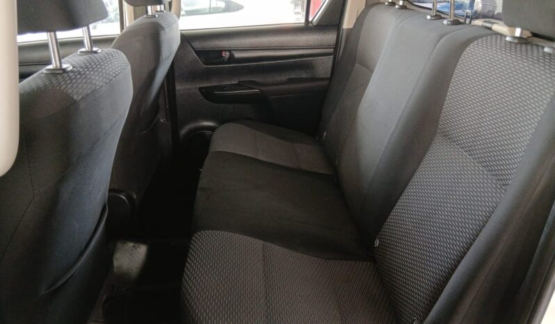 
HILUX SR 2019 STD DOBLE CABINA full									