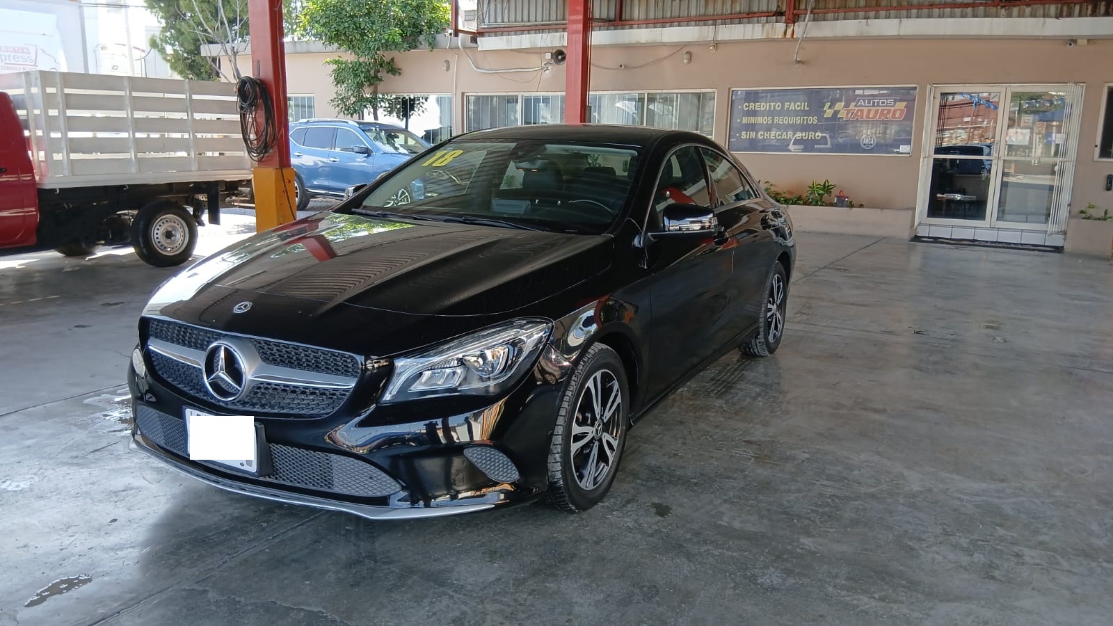 MERCEDES BENZ CLA 200 2018 AUT PIEL