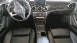 
MERCEDES BENZ CLA 180 2017 AUT PIEL full									