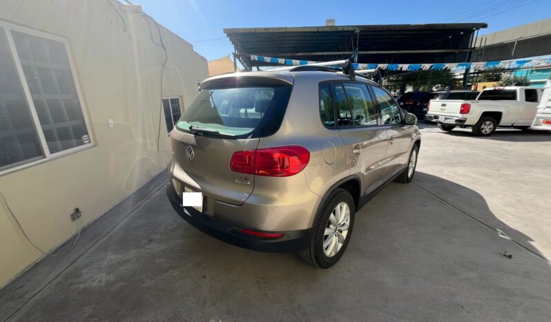 
TIGUAN SPORT & STYLE 2015 AUT full									