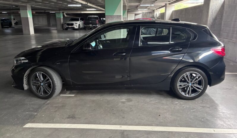 
BMW SERIE 1 118 2022 AUT full									