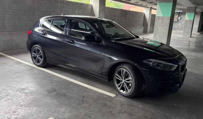 
BMW SERIE 1 118 2022 AUT full									
