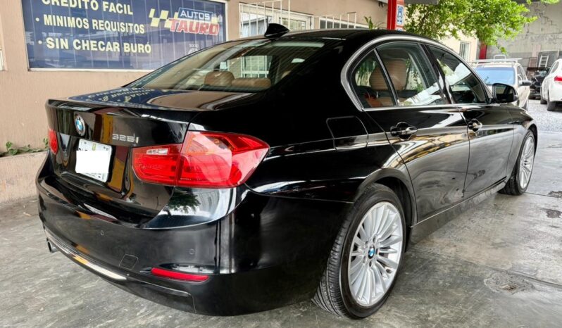 
BMW 328 i 2015 AUT PIEL full									